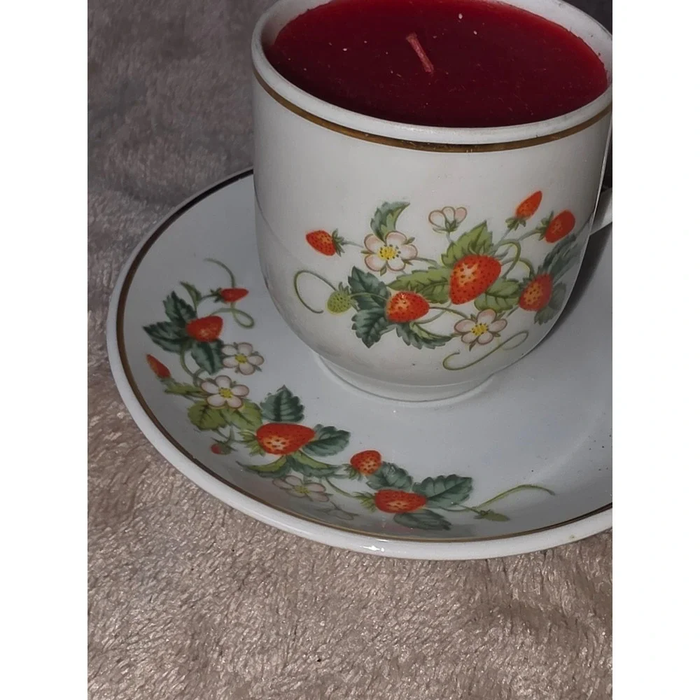 Vintage 1978 Avon Strawberry Teacup Candle and Saucer 22K Gold Trim Porcelain